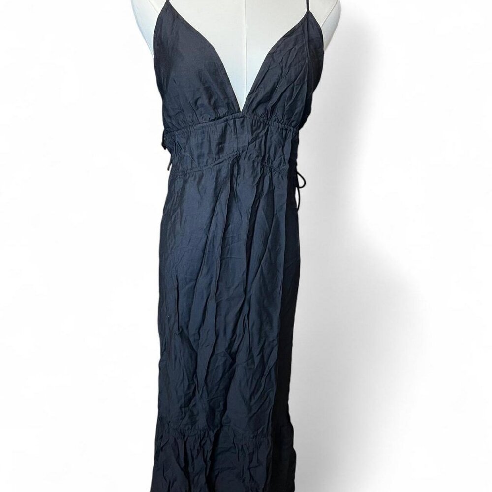 hm black strappy flowy maxi dress with adjustable straps
